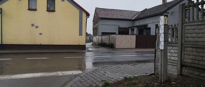 Bobrowniki ↔ Dąbrówka Wielka [Nie wskakiwać na słupek, tylko iść prosto :)]