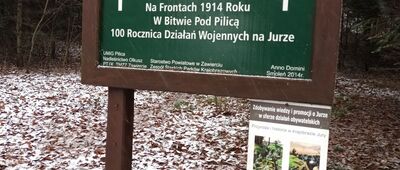 Rozejście szlaków [Na rozejściu szlaków Miejsce Pamięci.]