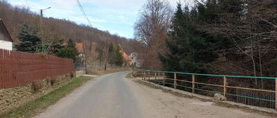 Lutomia Górna, pod Grabą ↔ Lutomia Górna [Droga przez wieś]