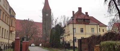 Lubin, ul. Kolejowa ↔ Lubin, kościół Matki Bożej Częstochowskiej [Lubin - kościół]