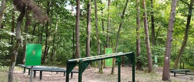 Konstancin-Jeziorna, ul. Od Lasu ↔ Rozejście szlaków [Ścieżka zdrowia w konstancińskim lesie]