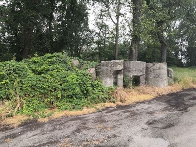 Zebrane schrony Einmannbunker