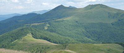 Smerek [Bieszczady: Widok spod Smereka na Osadzki Wierch]