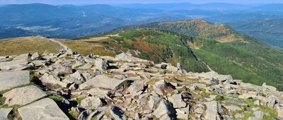 Babia Góra (Diablak) [Widok z Babiej Góry w dół w kierunku Przełęczy Brona]