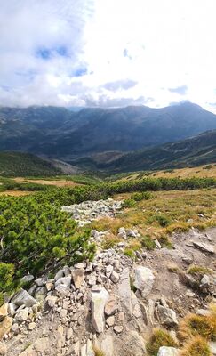 Widok w kierunku Smreczyńskiego Stawu z Ornak 1854 m n.p.m.