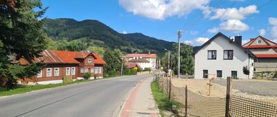 Ochotnica Dolna, stacja benzynowa ↔ Ochotnica Dolna