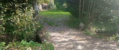 Glanów ↔ Wąwóz Ostryszni [Albo moczysz nogi albo wchodzisz na prywatne podwórko]