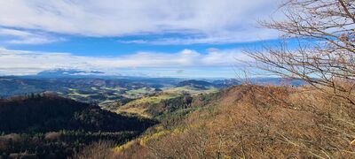 Widok na Tatry z drugiego punktu obserwacyjnego po drodze na Wysoką