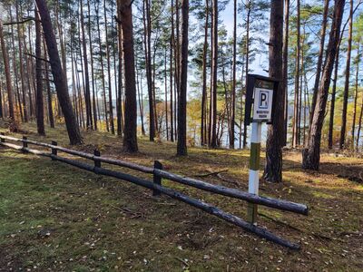 Parking przy Jeziorze Chłop