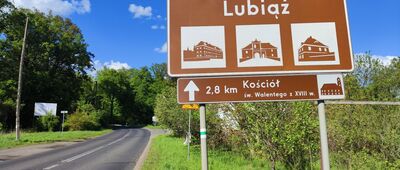 Lubiąż, dawny dworzec kolejowy ↔ Lubiąż, opactwo Cystersów
