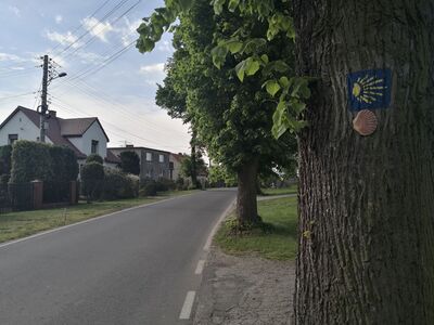 Piękne oryginalne oznakowanie szlaku jakubowego