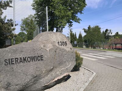 Kamień w Sierakowicach
