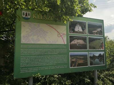 Kleszczów, informacja na pętli autobusowej