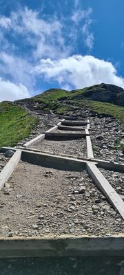 Podejście niebieskim szlakiem na Wołowiec