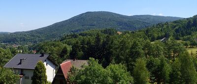 Przełęcz Beskid Targanicki [Beskid Mały. Brzezinka Górna - widok na Jawornicę]