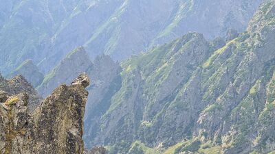 Fragment Zimnowodzkiej Grani widziany z Łomnickiej Przełęczy