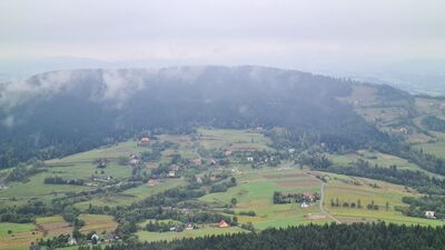 Panorama z wieży widokowej na górze Modyń - widok na stronę północną