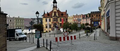 Nowa Ruda, ul. Cicha ↔ Nowa Ruda, odejście szlaku czarnego przy stacji kolejowej