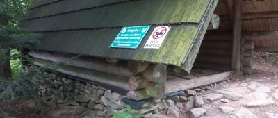 Przełęcz Jałowiecka, szałas