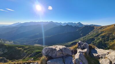 Panorama Tatr z Giewontu o poranku