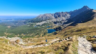 Beskid 2012 m n.p.m. Widok na Zieloną Dolinę Gąsienicową