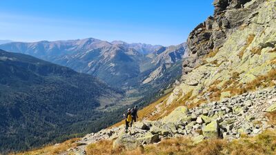 Widok na Cichą Dolinę spod szczytu Beskid