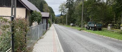 Kosarzyska, przystanek autobusowy ↔ Kosarzyska, szkoła podstawowa