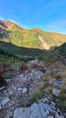 Widok na (od lewej) Kończysty Wierch, Czubik i Trzydniowiański Wierch ze Żlebu Pod Pyszną