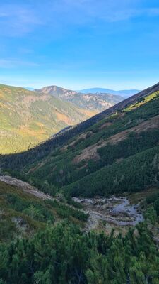 Przebieg czarnego szlaku pod Kotłowym Siodłem