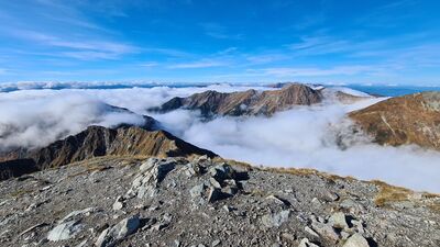 Widok z Bystrej w kierunku Jakubiny
