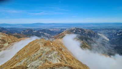 Widok z Bystrej w kierunku Błyszcza