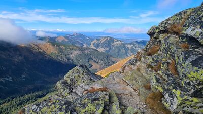 Widok z Zadniego Ornaka na Osobitą i Bobrowiec