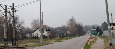 Podzamcze [Na słupie zielona kropa - początek 56-km szlaku do Starego Gaju w Lublinie.]