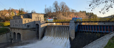 Wrzeszczyn, zapora [Elektrownia wodna Wrzeszczyn]