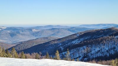 Widok z Kociej Łapy w kierunku Osielca