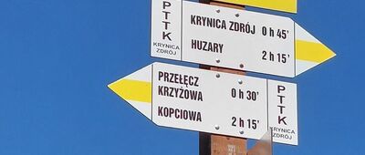 Skrzyżowanie szlaków niebieski / żółty ↔ Przełęcz Krzyżowa, rozejście szlaków