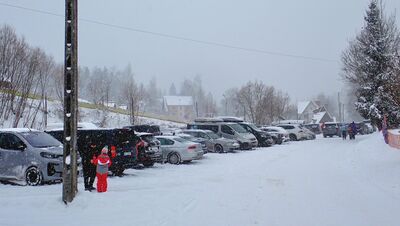 Parking przy stacji narciarskiej Zadział SKI (11:00 niedziela)