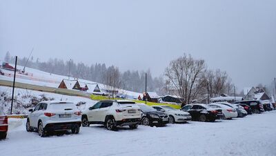 Parking przy stacji narciarskiej Zadział SKI (11:00 niedziela)