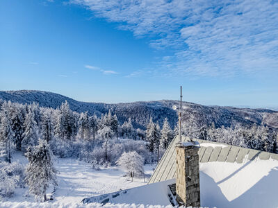 Widok na północ z wieży widokowej przy kolei linowej na Szyndzielni