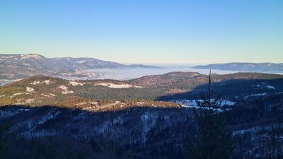 Widok na Skrzyczne, Klimczok, Kozią Górę i po prawej Magurkę i Czupel