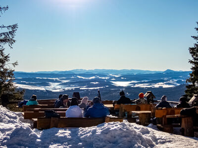 Taras widokowy pod Schroniskiem PTTK Rysianka
