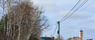 Warszawa, ul. 6 Sierpnia ↔ Jeziorki Polskie [ul. 6 Sierpnia + startujący z Okęcia samolot]