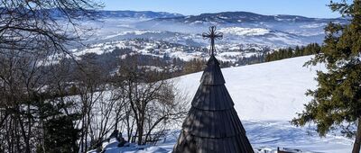 Ochodzita [Międzygórze Jabłonkowsko-Koniakowskie: Ochodzita - widok w kierunku Koniakowa i Istebnej]