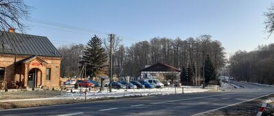 Kraśnik ↔ Gościeradów [Gościeradów, ul. Sandomierska. Droga Św. Jakuba biegnie wzdłuż szosy.]