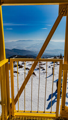 Pilsko z wieży widokowej na Baraniej Górze