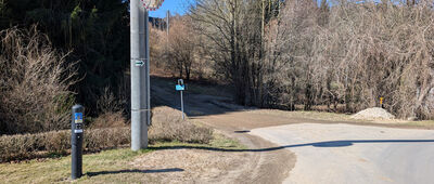 Pokrzywnik ↔ Pokrzywnik, skrzyżowanie