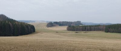 Památník na Bukové Hoře ↔ Teplice nad Metují, Čapkova