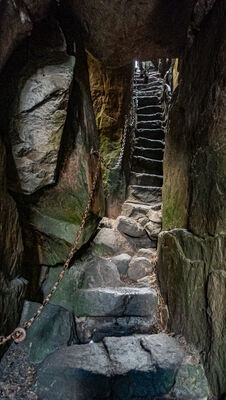 Formacje skalne na Szczelińcu Wielkim