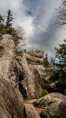 Formacje skalne na Szczelińcu Wielkim