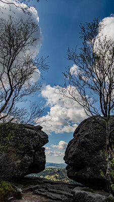 Formacje skalne na Szczelińcu Wielkim
